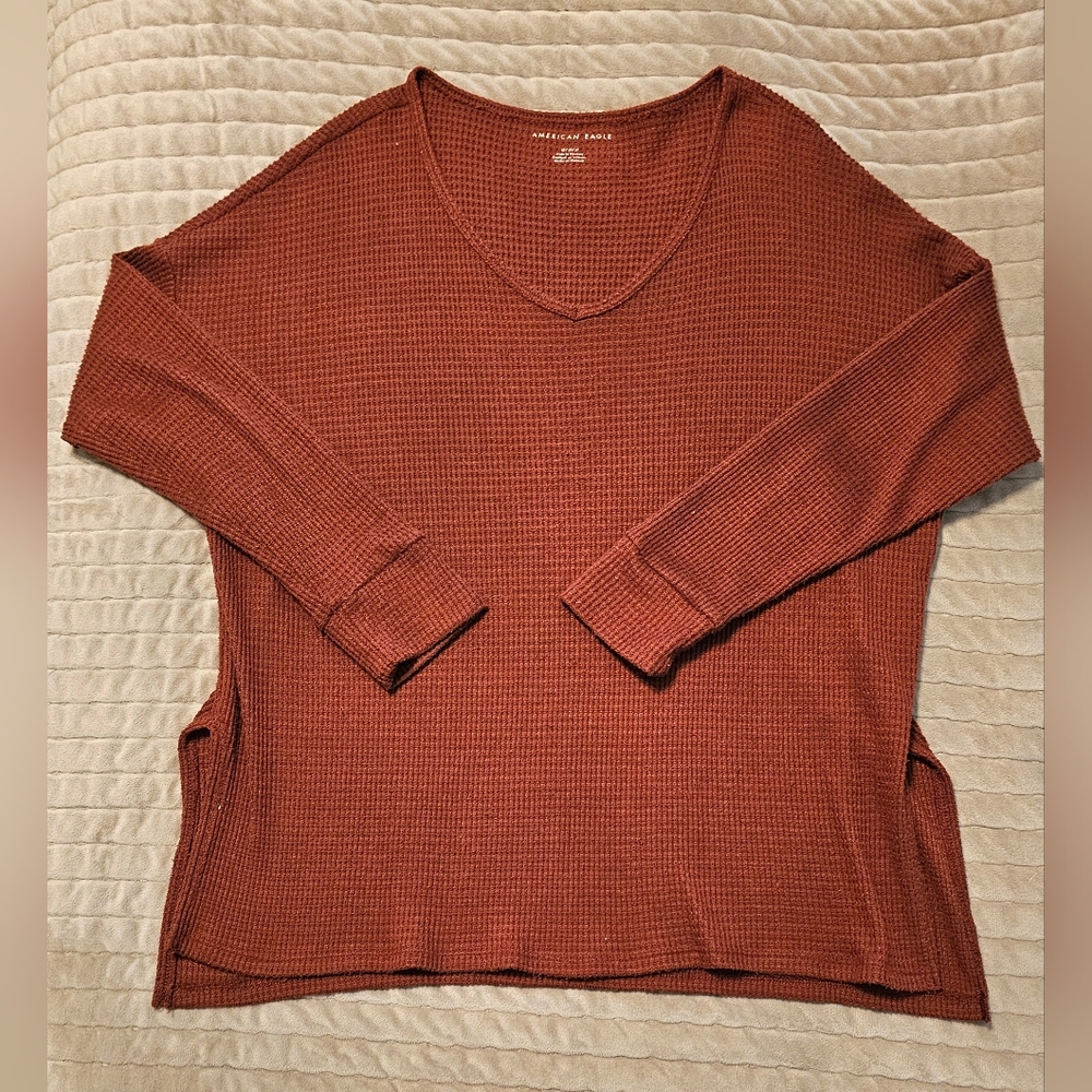 American Eagle V-Neck Split Hem Waffle Sweater‎